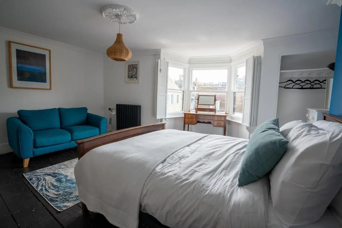 Appartement Three Bedroom Townhouse By Primal Estates Short Lets In Hove