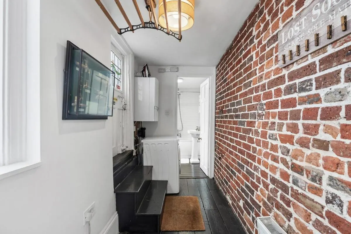 Appartement Three Bedroom Townhouse By Primal Estates Short Lets In Hove Verenigd Koninkrijk